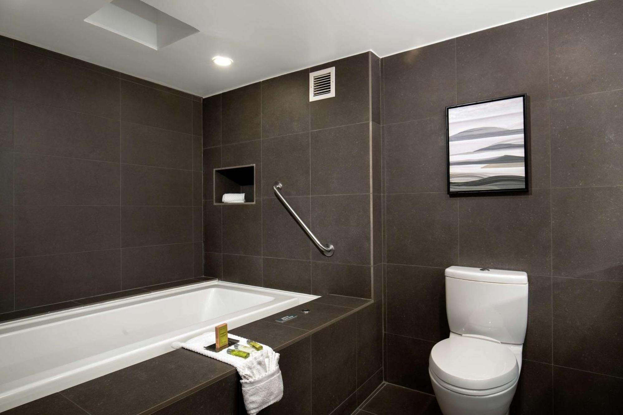 Hotel Doubletree By Hilton Monrovia - Pasadena Area Exteriér fotografie